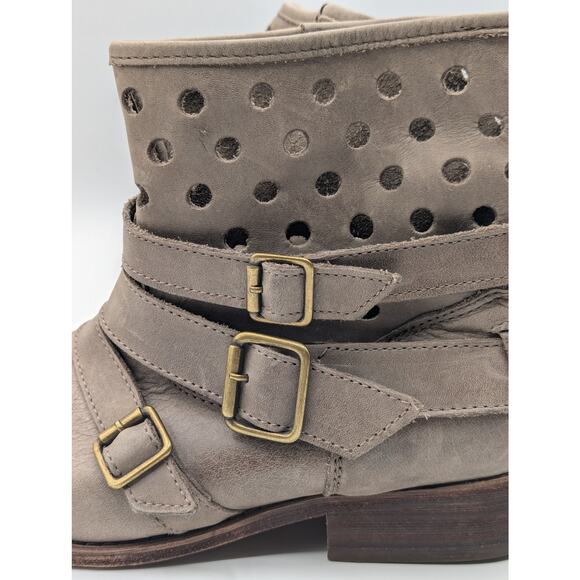 Hinge Nordstrom | Leather Laser Cut Ankle Boots | 7M - Picture 10 of 12